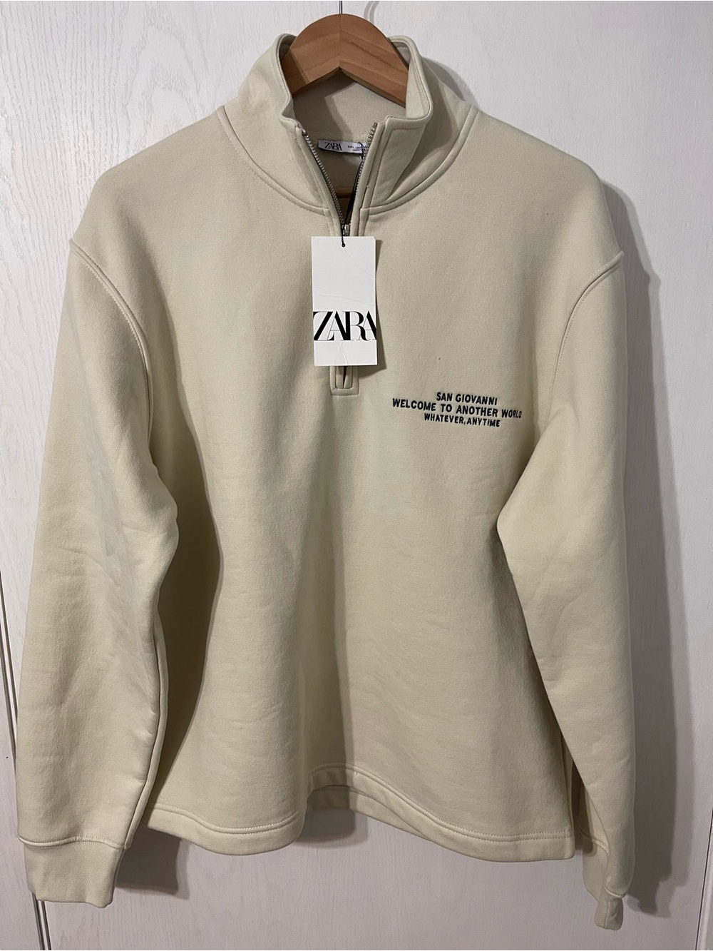 ZARA Men’s L Cream Quarter-Zip Pullover with Chest and Back Embroidered Prints